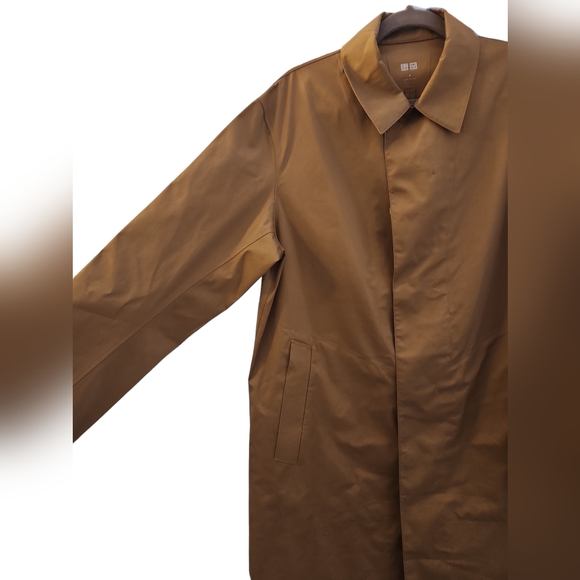Uniqlo trench coat - Picture 3 of 8
